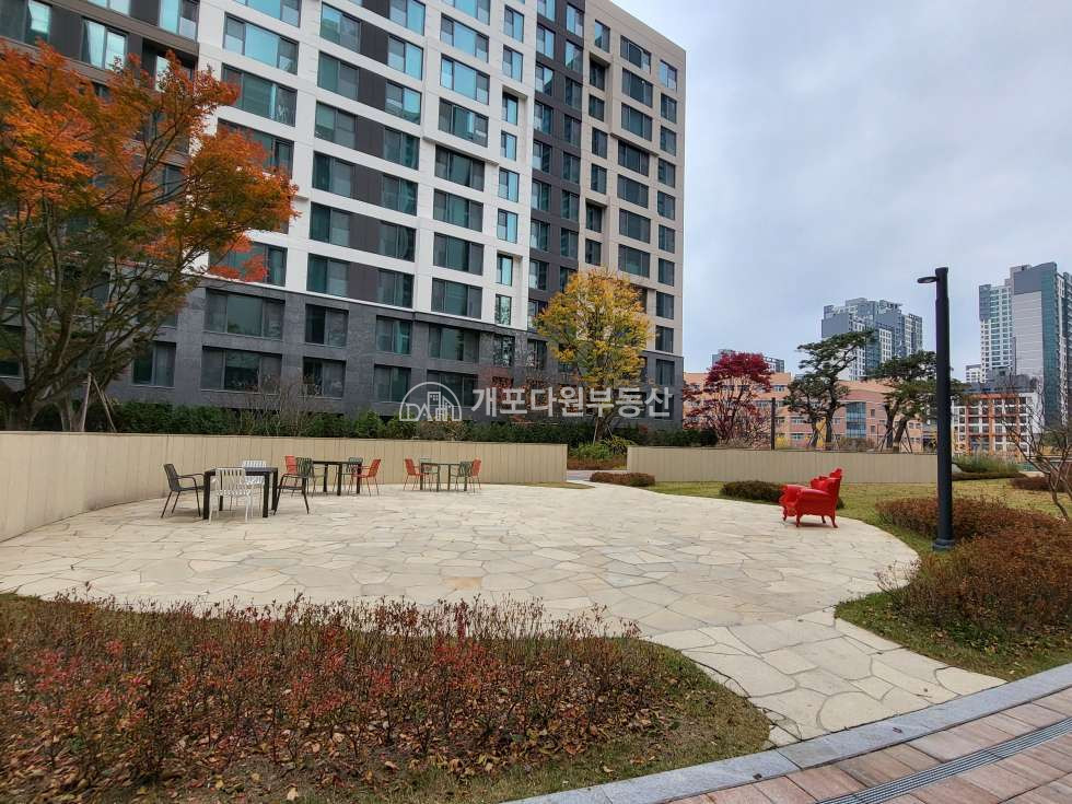 서울 강남구 개포동 디퍼아33p ㅣ119동 고층 ㅣ 근린생활시설인접 멋진조경 전세 매물번호 10904 사진 3