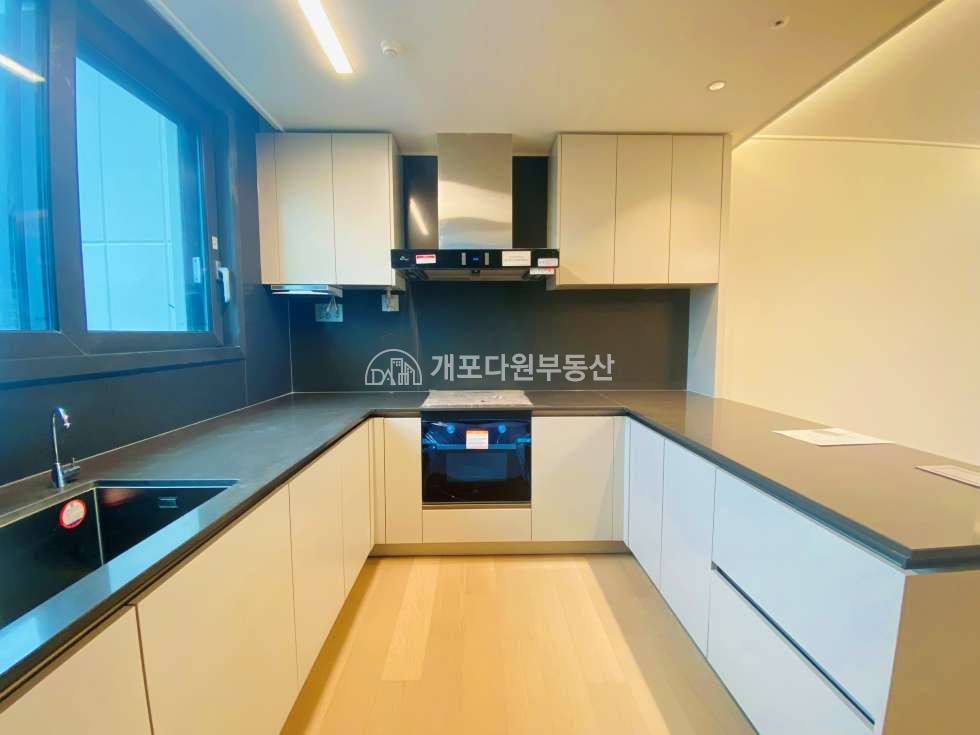 서울 강남구 개포동 디퍼아38pㅣ단지내 중앙 로열동 고층 ㅣ 지하연결 초인접 커뮤니티시설 매매 매물번호 11033 사진 2